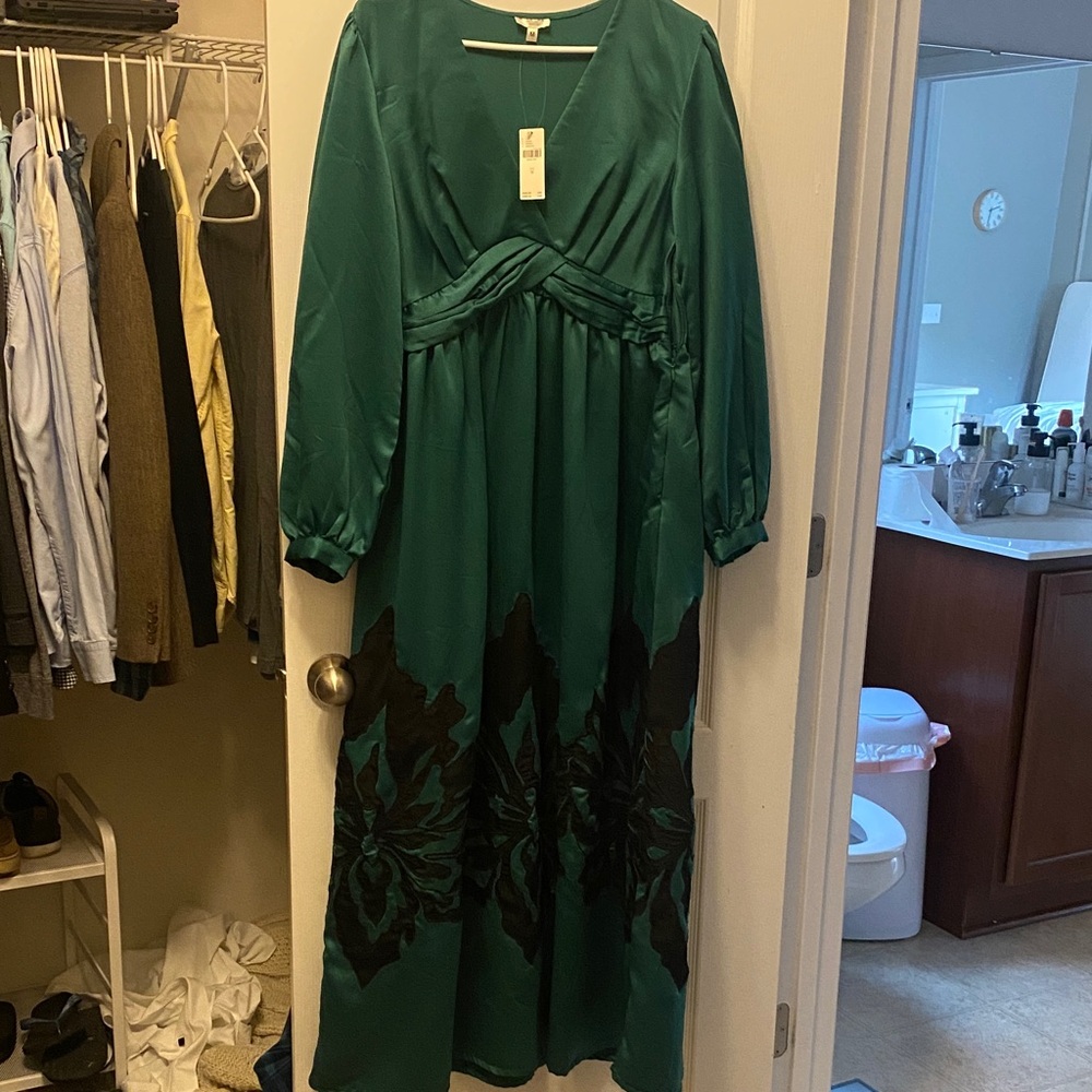 NWT $260 Anthropologie Holiday Emerald Green Long Sleeve Dress